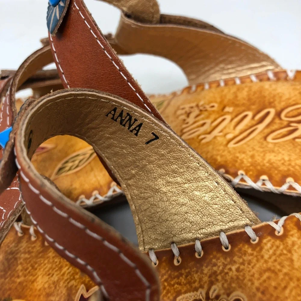 Elite by Corkys Womens 7 Anna Wedge Sandals Brown Floral Tooled Leather Boho